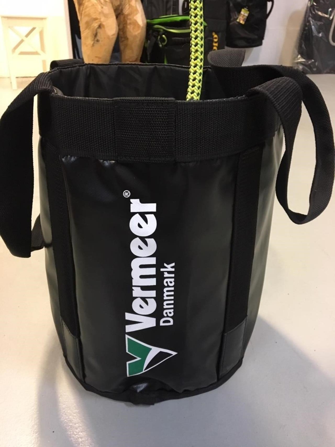 VAULT 25 BAG VERMEER